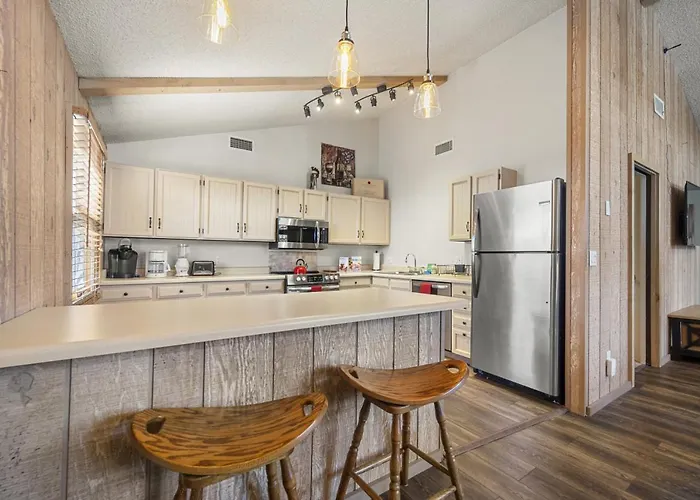 Charming 2 Bd W/ Golf/resort Access Ferienhaus
